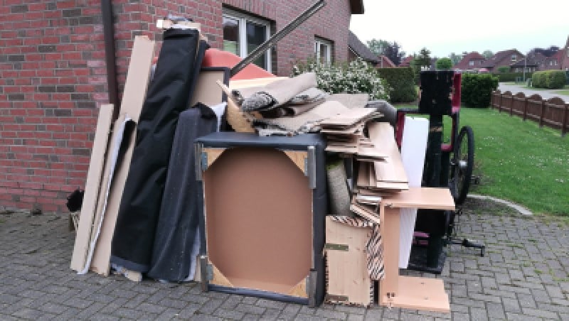 Household waste clearance