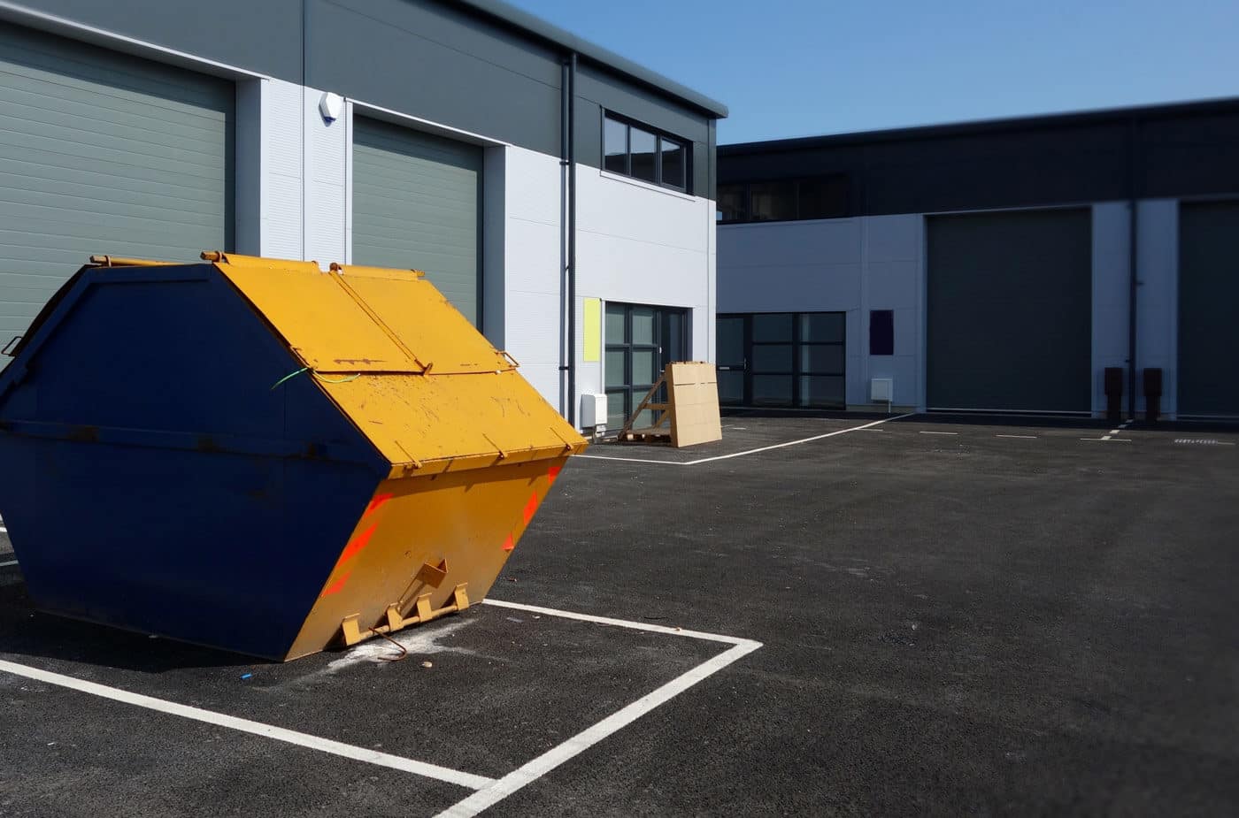 Why Skip Hire Is Ideal For Commercial Office Clear Outs